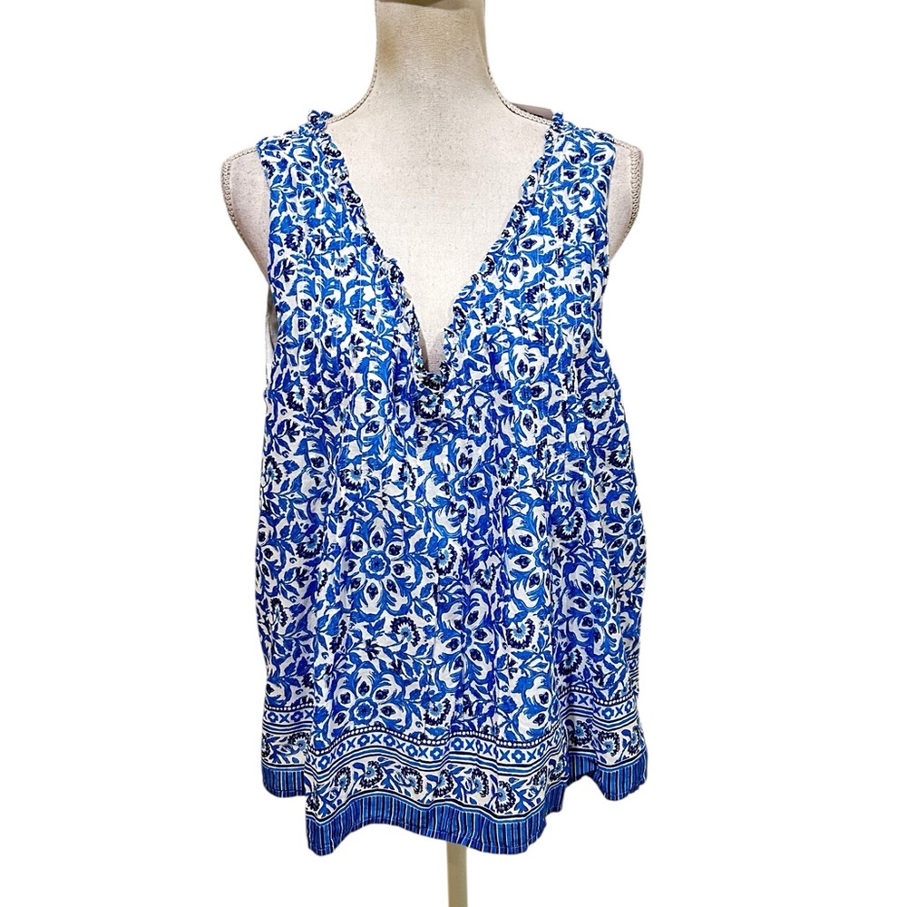 Vineyard Vines Blue & White Floral V-Neck Sleeveless Blouse